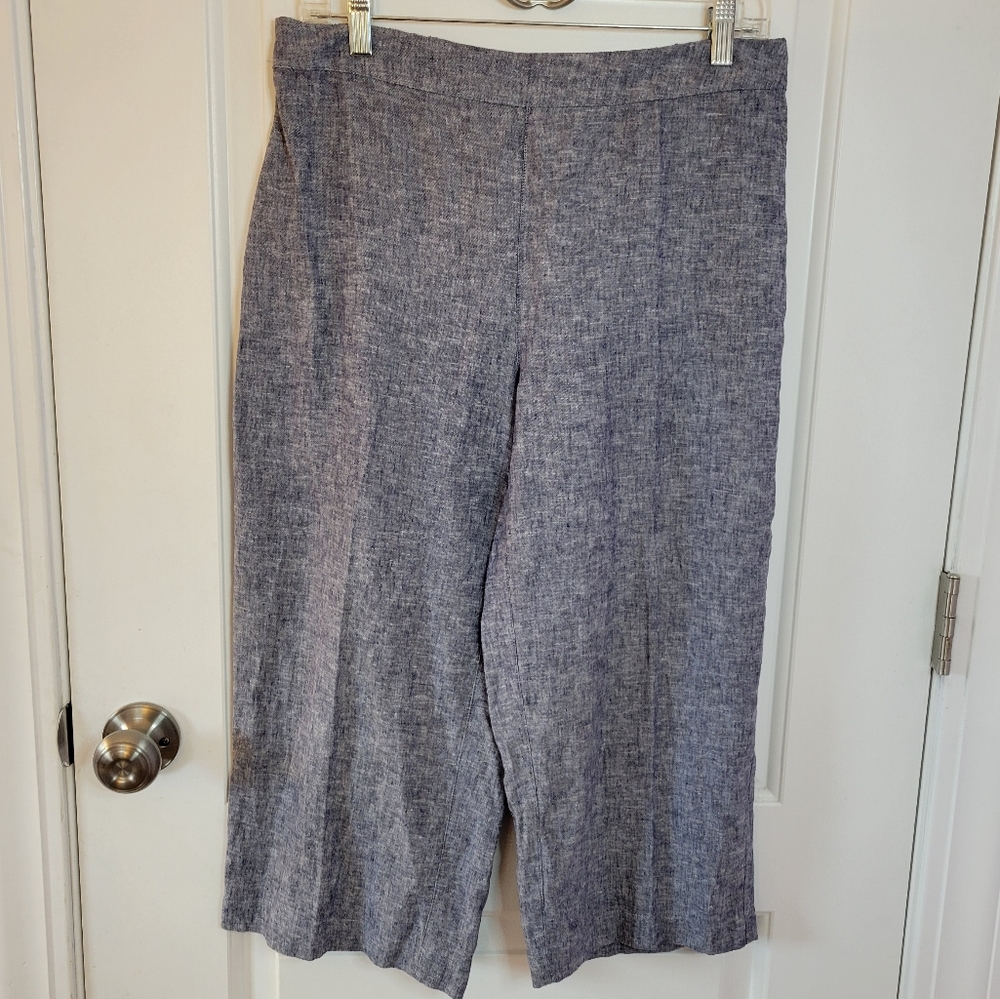 Chico's Chambray Capri Pants